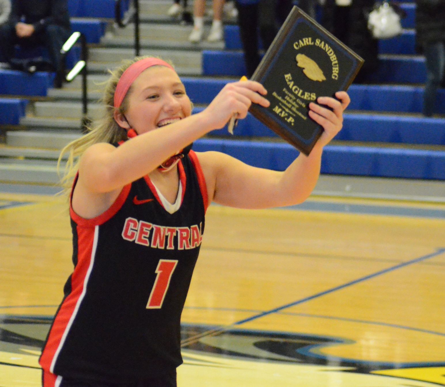 Lincoln-Way Central girls capture Sandburg Holiday Tournament